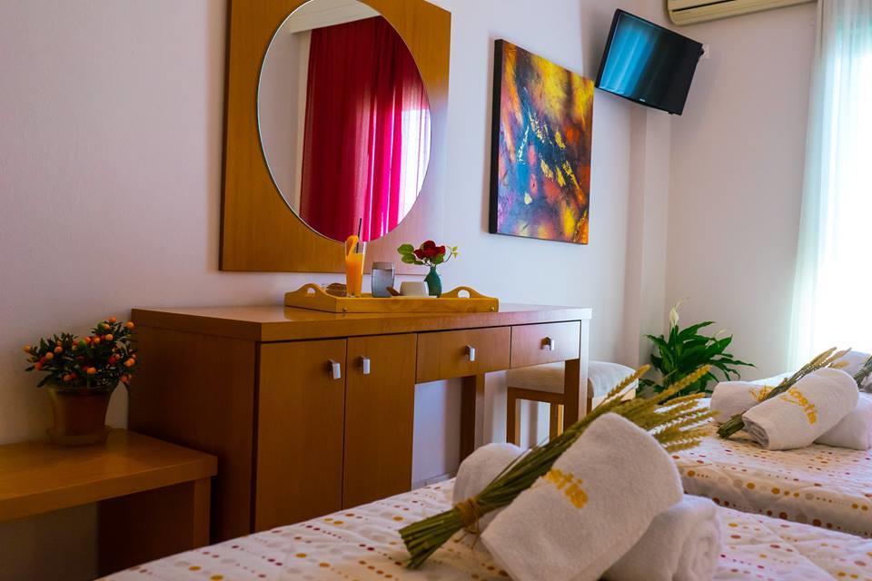 Hotel Kostis Skiathos Town Ngoại thất bức ảnh